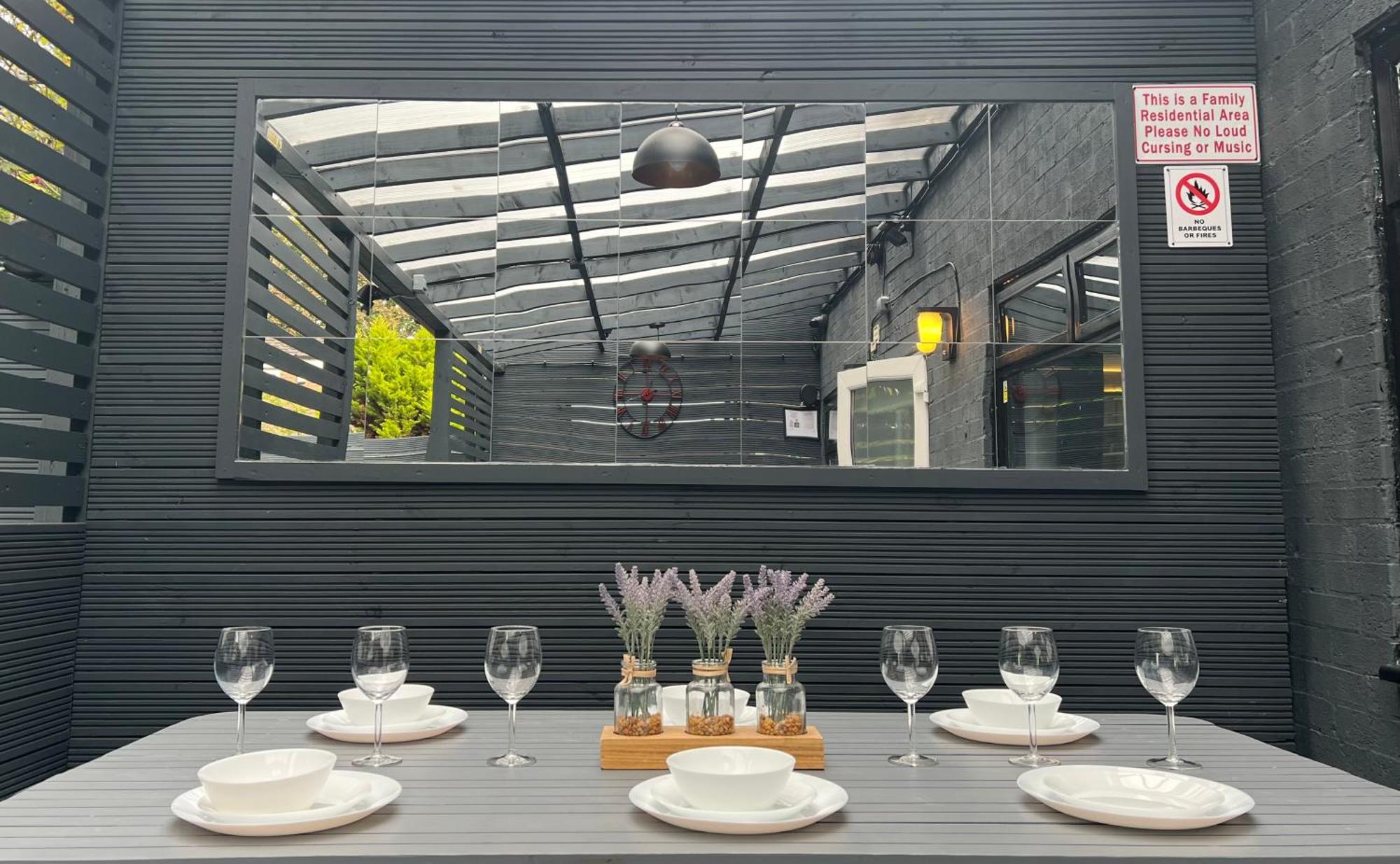 Modern Suites -5 Bedroom House- With Free Parking Birmingham City Exterior photo